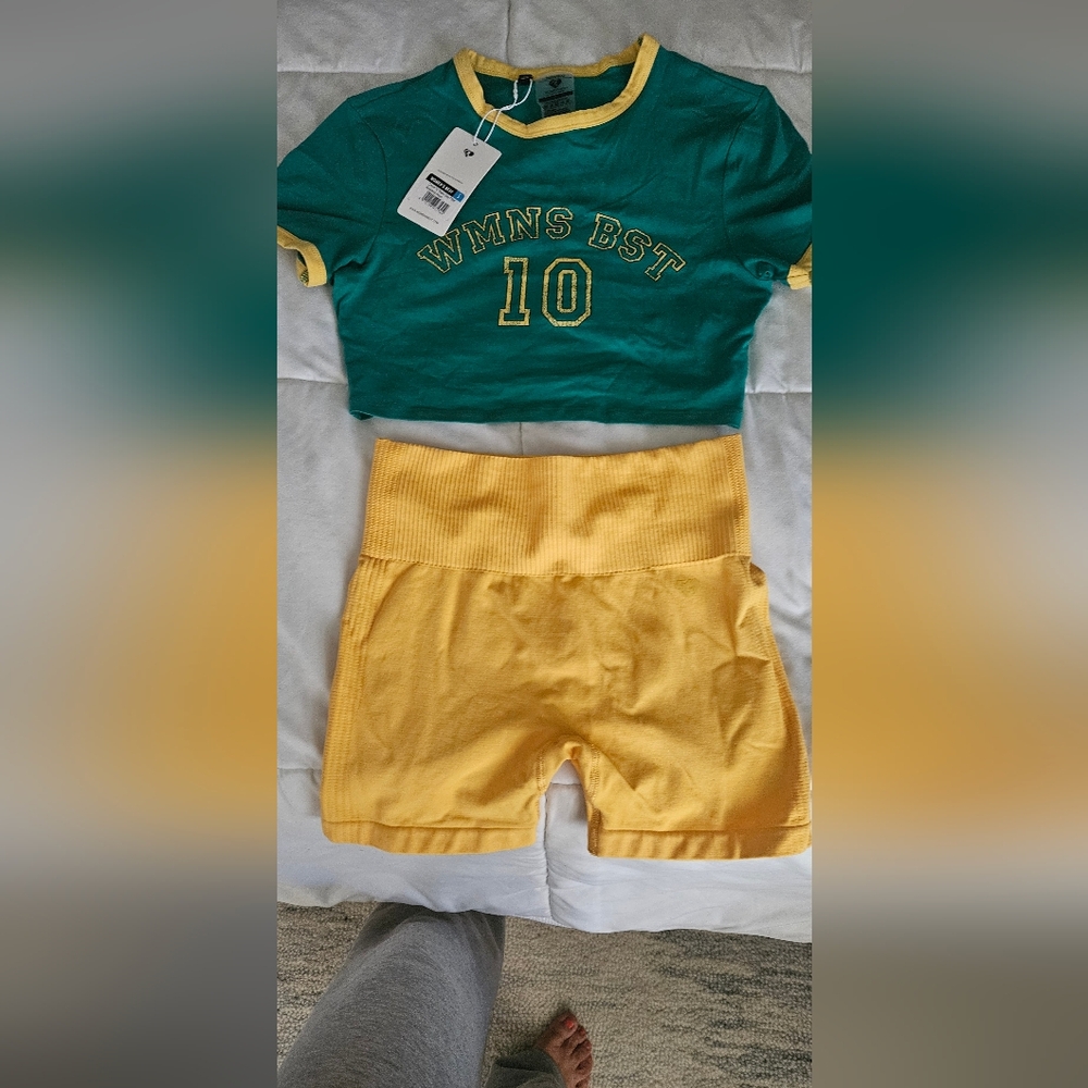 Women's best Shorts Crop Top Set Small Nwt